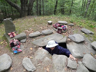 ancient stone chamber, kiva, putney, vt